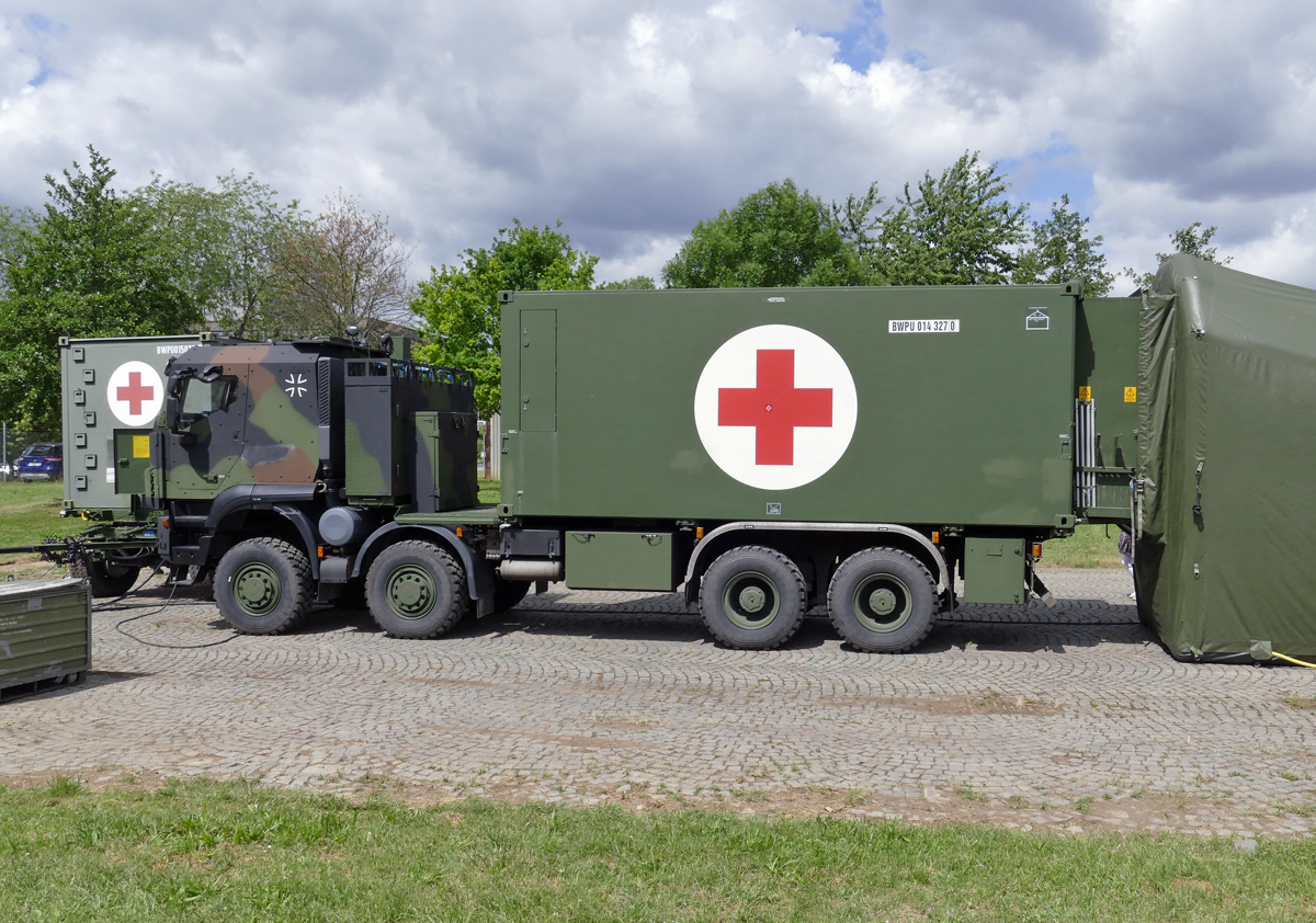 Iveco Trakker GTF (geschütztes Transport Fahrzeug), 15 to mit San-Koffer in Koblenz - 15.06.2019
