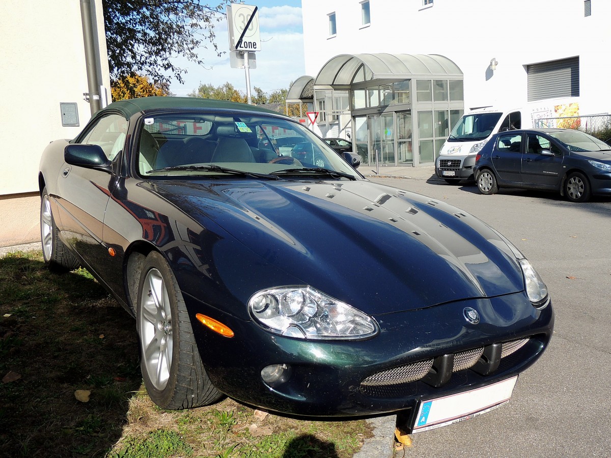 JAGUAR 4.0litre, nutzt die letzte Stellflche als Parkplatz; 131012