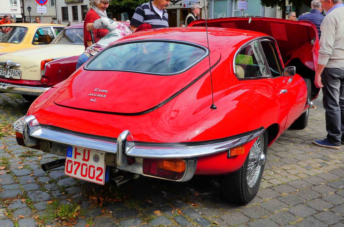 =Jaguar E, Bj. 1969, 265 PS, ausgestellt beim Sockenmarkt in Lauterbach, 09-2018