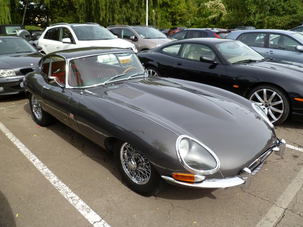 Jaguar E-Type Coupé am 01.09.2013 in Mondorf (Lux.)