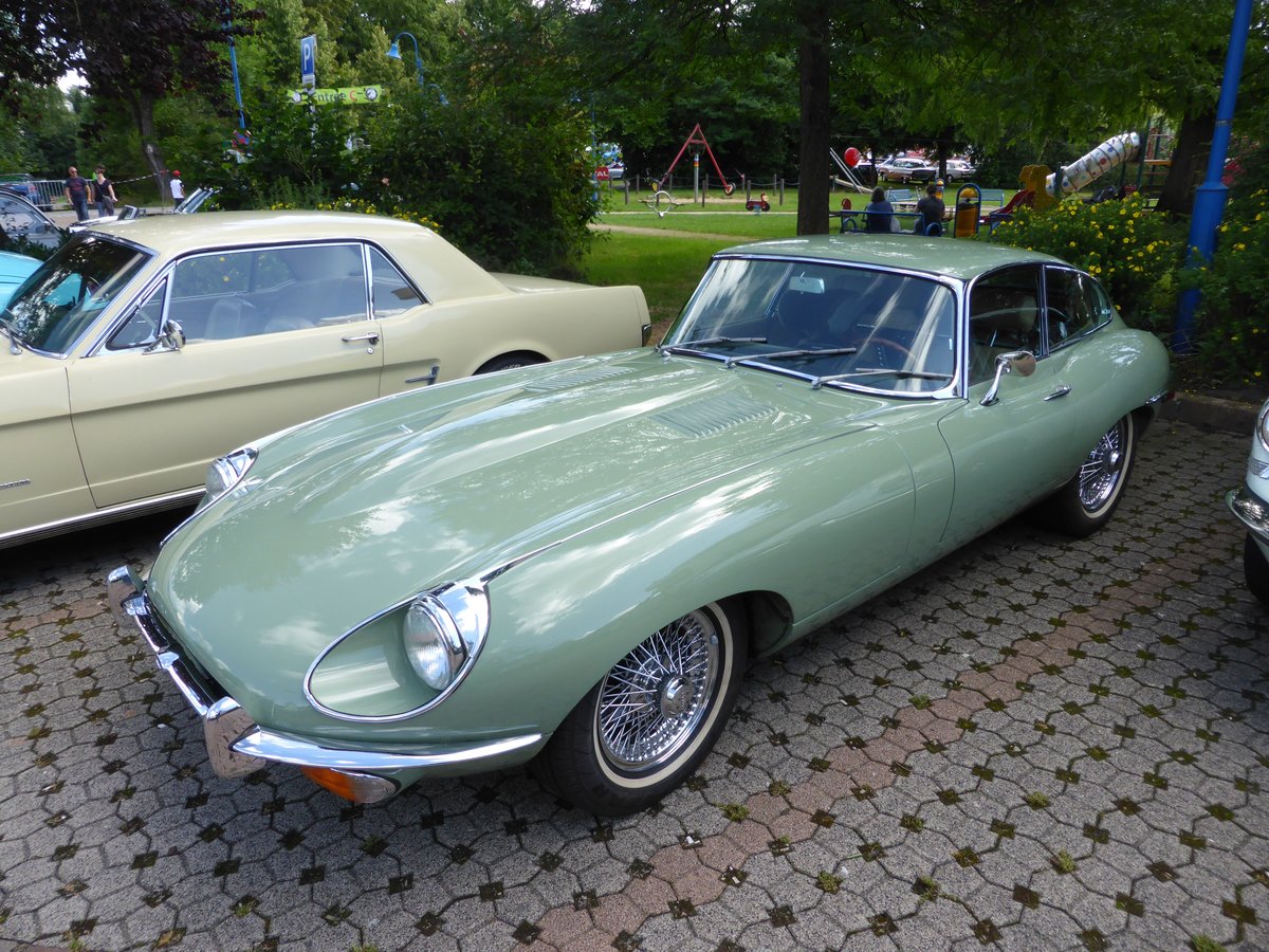 Jaguar E-Type, Vintage Cars & Bikes in Steinfort am 06.08.2016