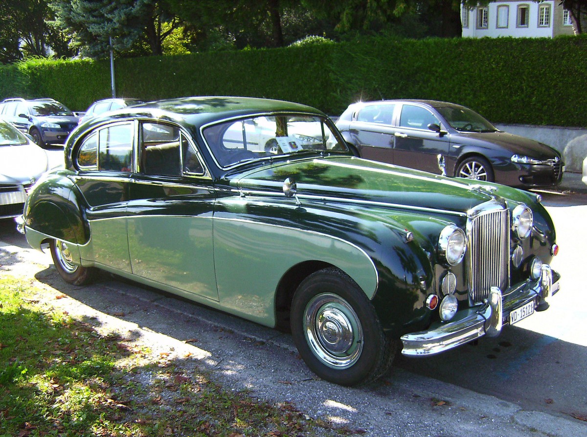 Jaguar MK IX. Aufgenommen am 9. September 2009 in Morges, Kanton Waadt, Schweiz