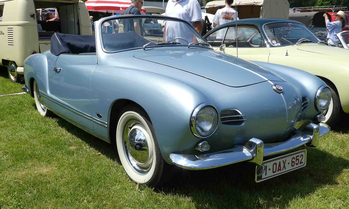 =Karmann Ghia steht auf dem Ausstellungsgelände in Bad Camberg anl. LOTTERMANN-Bullitreffen im Juni 2019