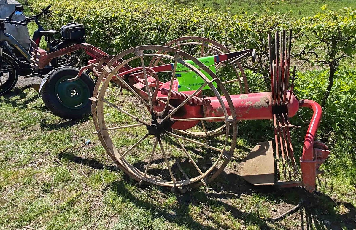 =Kartoffelroder konnte bei der Oldtimerschau in Wasenberg begutachtet werden, 05-2025