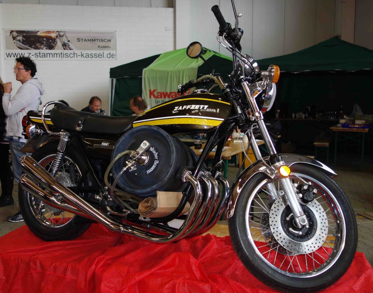 Kawasaki Zapfzett präsentiert auf der Technorama Kassel im März 2014