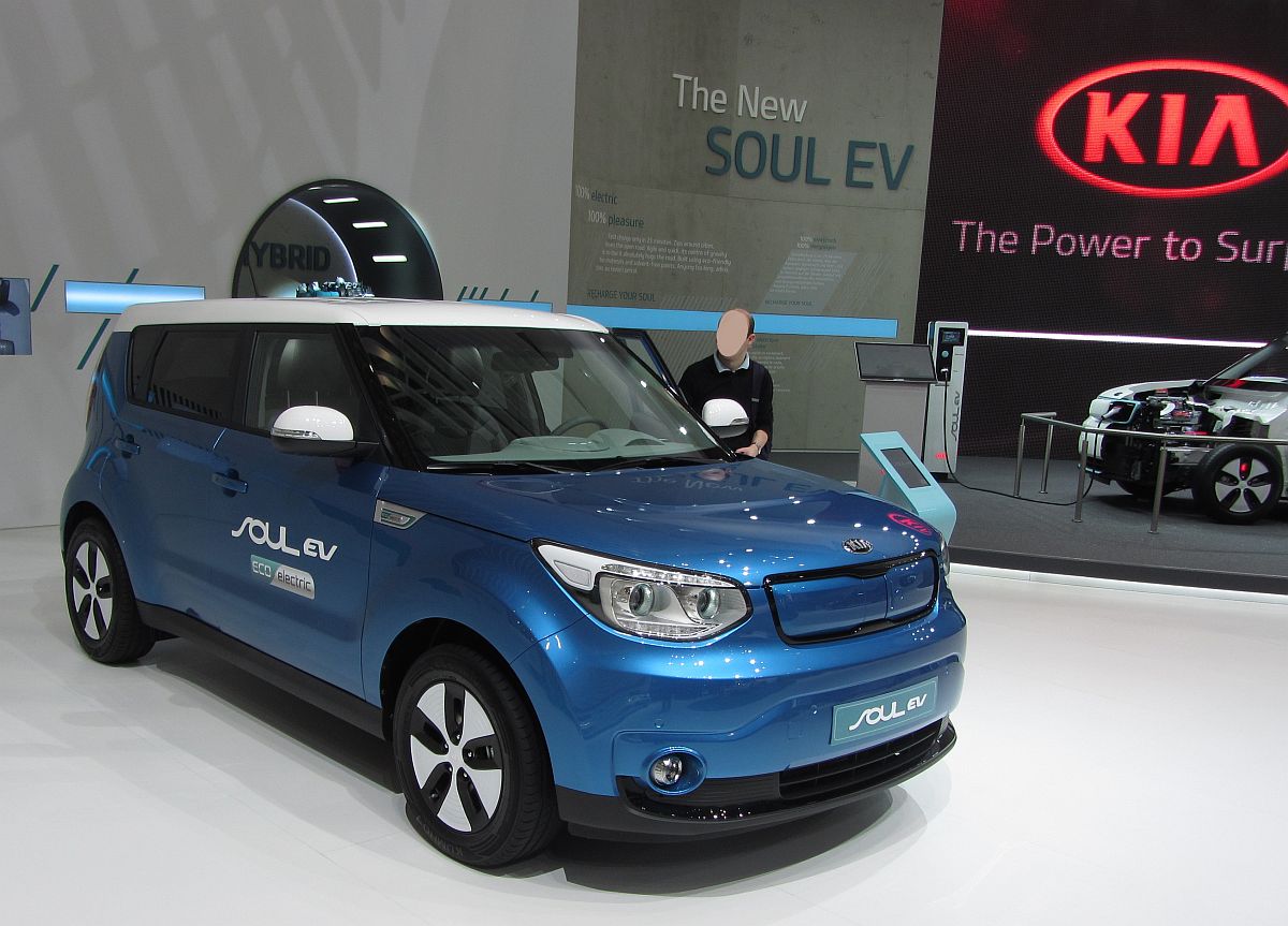 KIA Soul, neues modell, ab 2014, hier die elektronische Variante, aufgenommen auf dem Autosalon Genf, 2014