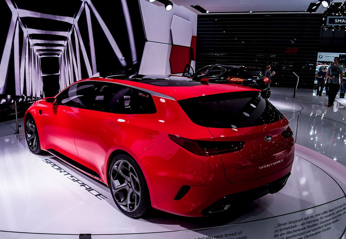 KIA Sportspace Concept auf dem Autosalon Genf 2015.