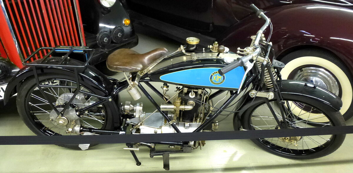 KLM, Oldtimer-Motorrad aus den 1920er Jahren, die Köln-Lindenthaler-Metallwerke bauten bis 1928 Motorräder, Auto-und Uhrenwelt Schramberg, Aug.2014