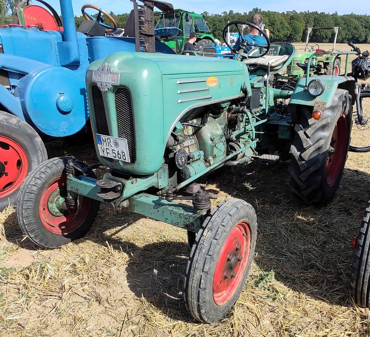 =Kramer, ausgestellt bei der Oldtimerveranstaltung der OLDTIMERFREUNDE OHMTAL in Dannenrod, 09-2025