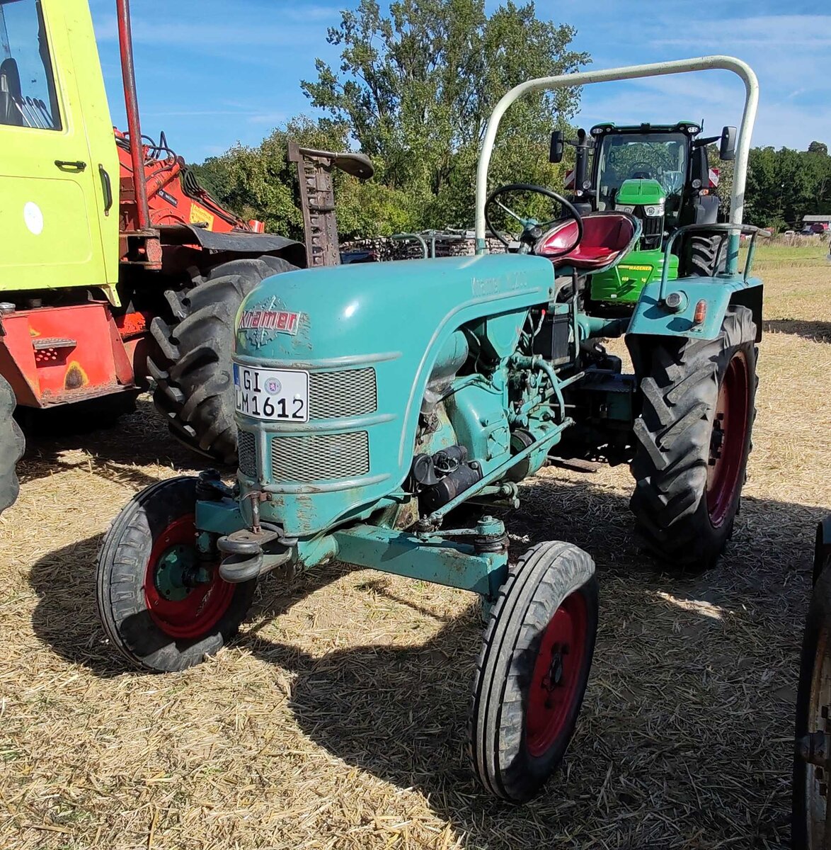 =Kramer KL 200, präsentiert bei der Oldtimerausstellung der OLDTIMERFREUNDE OHMTAL in Dannenrod, 09-2025