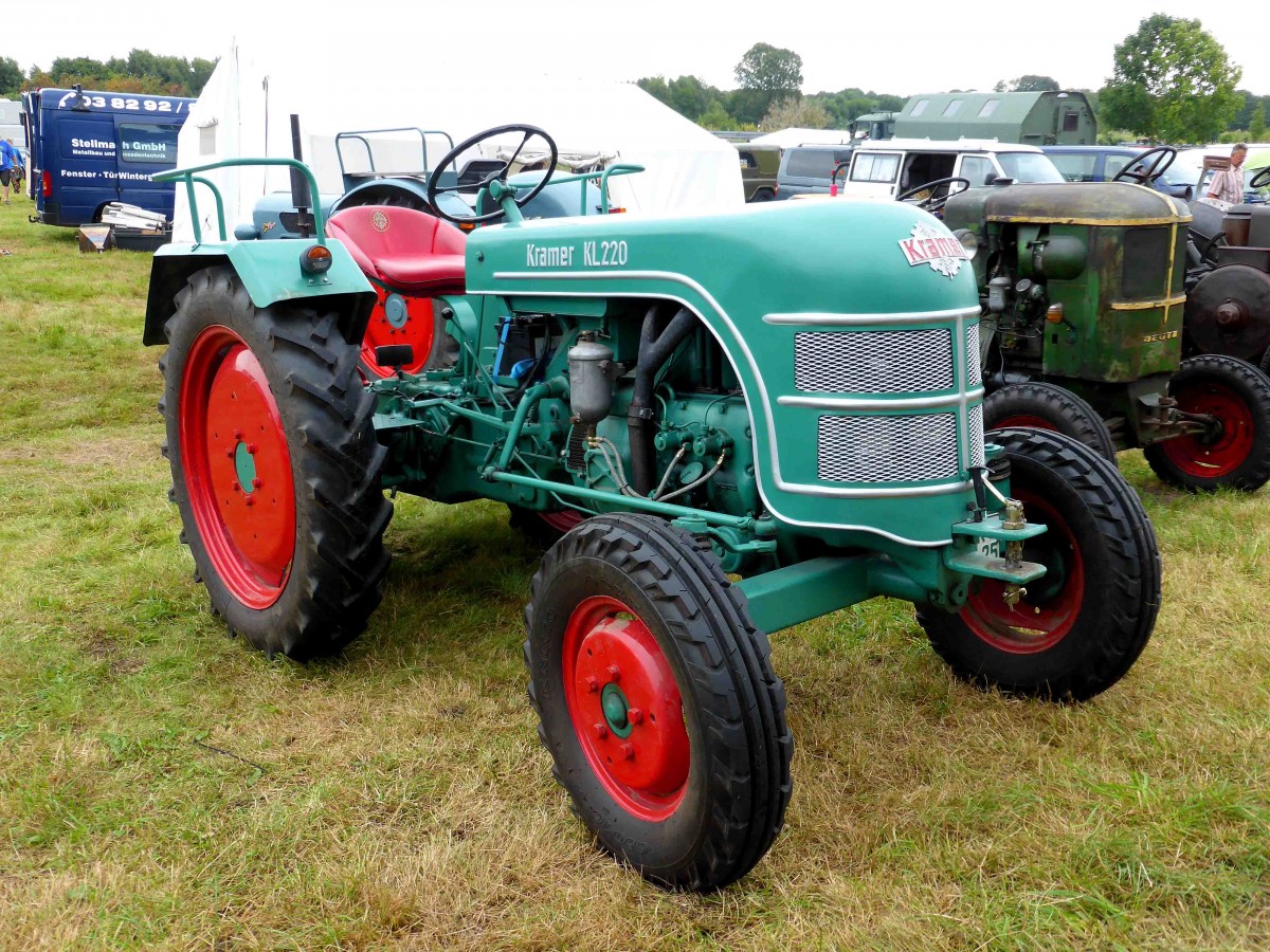 Kramer KL 220 steht bei der Oldtimeraustellung im Agroneum von Alt Schwerin, August 2014 