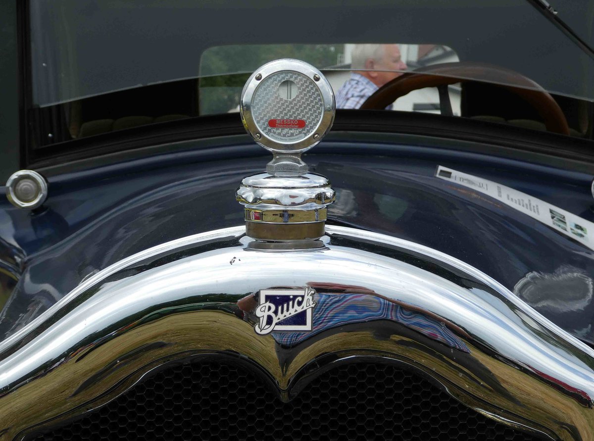 =Kühlwasseranzeige des Buick Standart Six Coupe, Bj. 1926, 60 PS, 3400 ccm, gesehen bei der Oldtimerausstellung in Uttrichshausen im Juli 2019