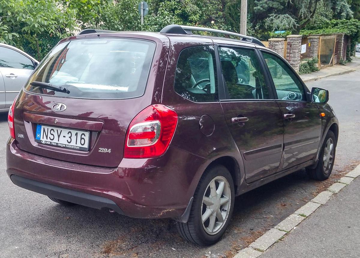 Lada Kalina (2194) Wagon. Foto: Pécs (HU) Frühling, 2019.