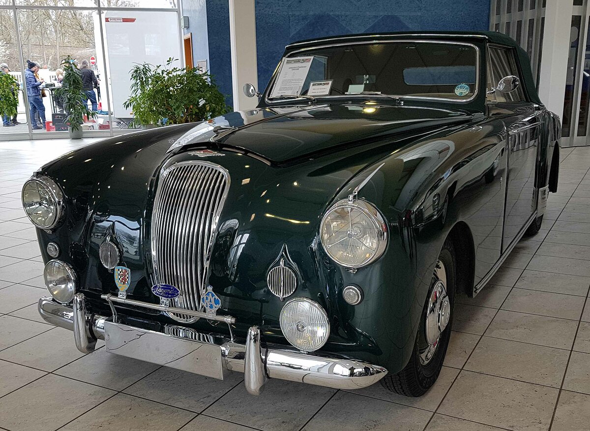 =Lagonda 3 Positionen Cabriolet, Bj. 1954, 2901 ccm, 140 PS, sucht einen neuen Besitzer bei der Technorama 2023 in Kassel. 
