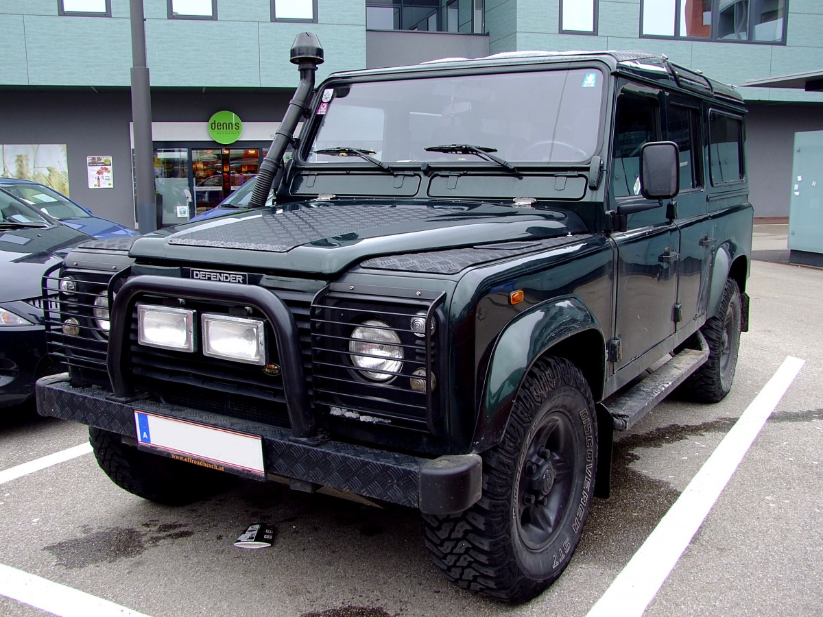 LANDROVER,DEFENDER110 Td5; 130402 Fahrzeugbilder.de