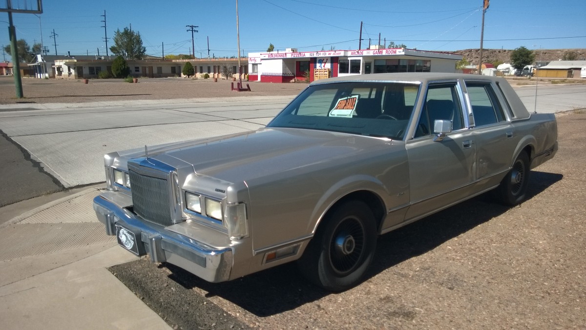 Lincoln Town Car in Holbrook (AZ), USA (Oktober 2014)