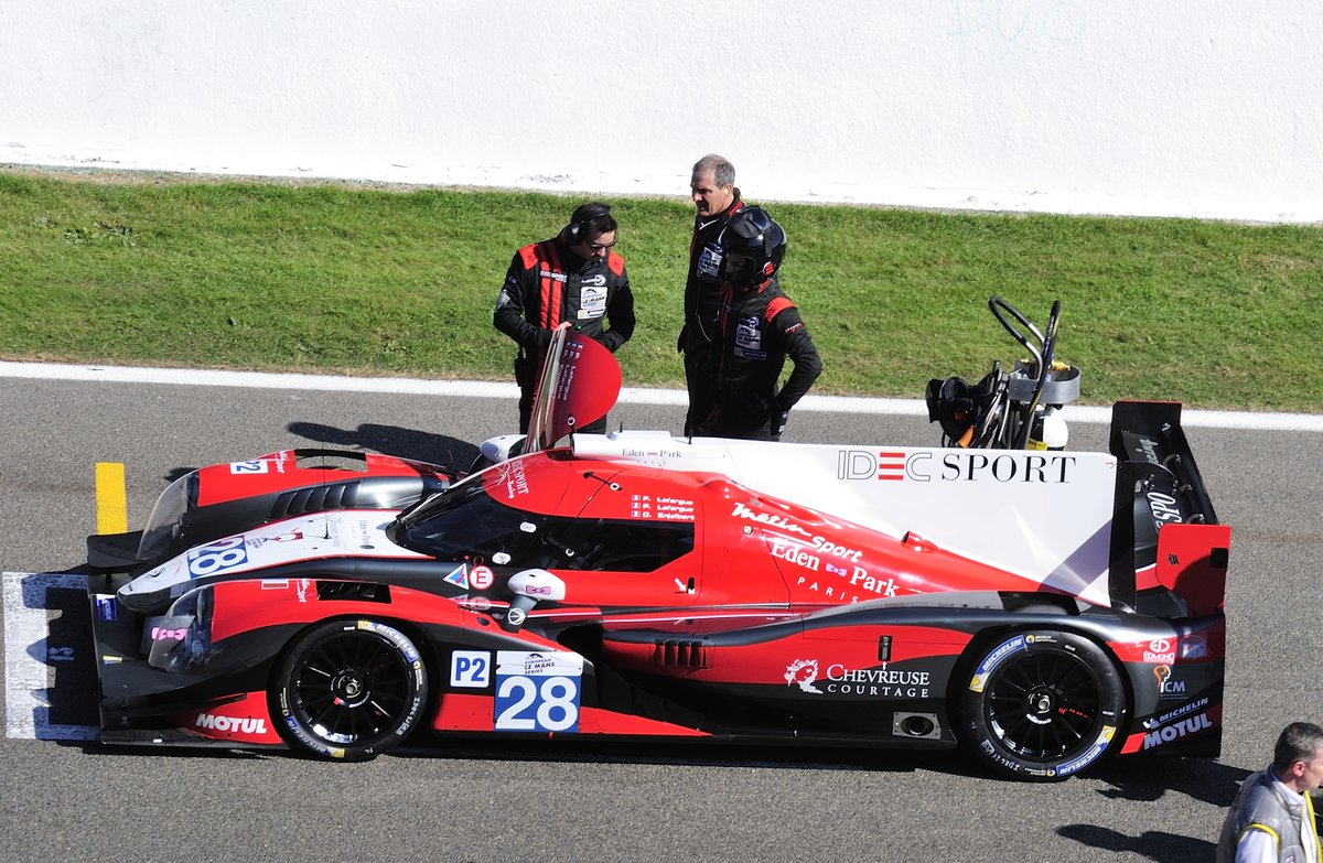 LMP2 mit Nr.28, Ligier JS P2 - Judd von Idec Sport Racing wärend der Vorbereitungen zum Start bei der European Le Mans Series am 25.9.2016 in Spa Francorchamps