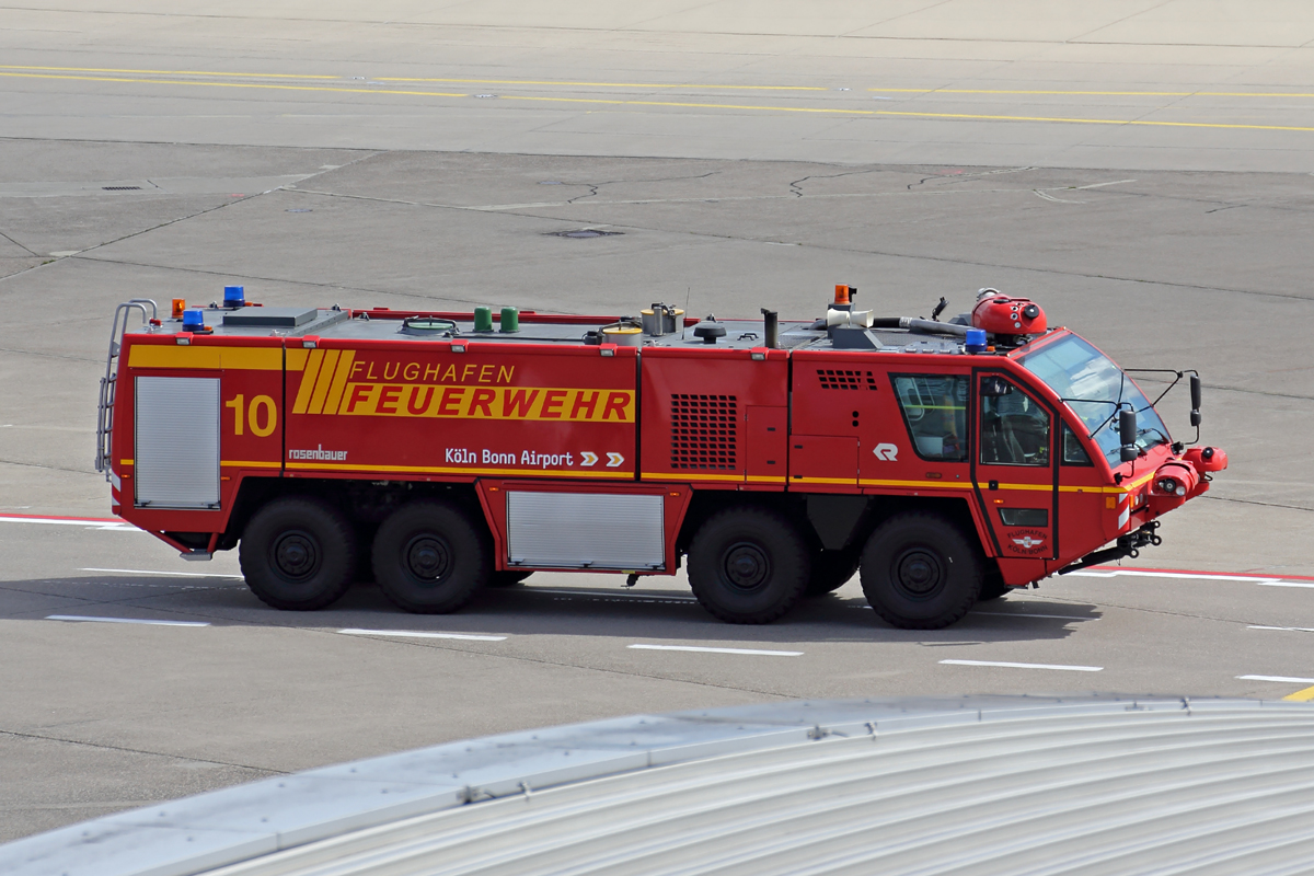 Löschfahrzeug Nr.10 der Köln/Bonner Flughafenfeuerwehr 18.4.2014