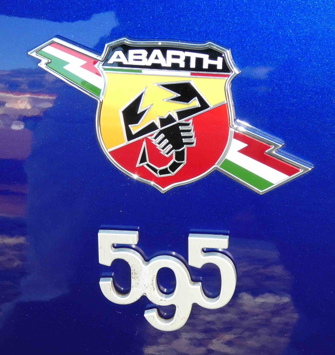 =Logo des Fiat Abarth 595, 09-2017