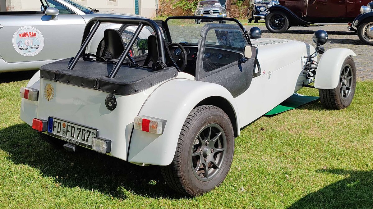=Lotus Caterham Roadsport, Bj. 2005, gesehen bei der Oldtimerausstellung bei Schloss Fasanerie, 06-2025