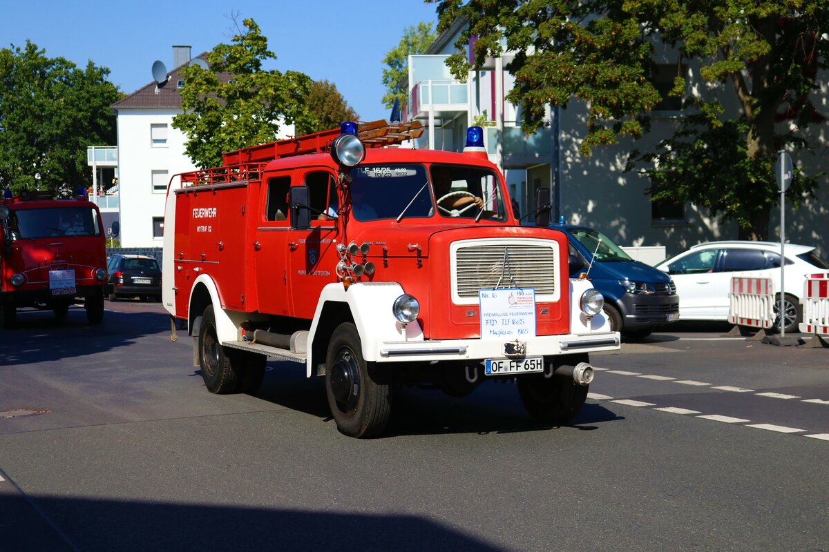 Magirus Deutz Löschfahrzeug am 10.09.23 beim Festumzug der Feuerwehr Mühlheim am Main zum 150 Jährigen Jubiläum