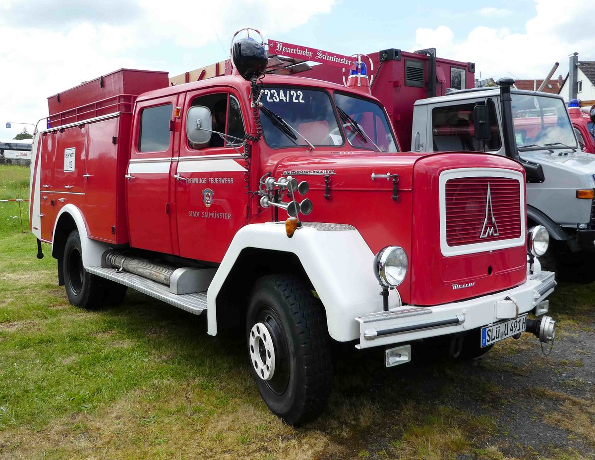 =Magirus Mercur als Löschgruppenfahrzeug LF 16 der Feuerwehr SALMÜNSTER, steht im Mai 2017 in der Burgenstadt Schlitz