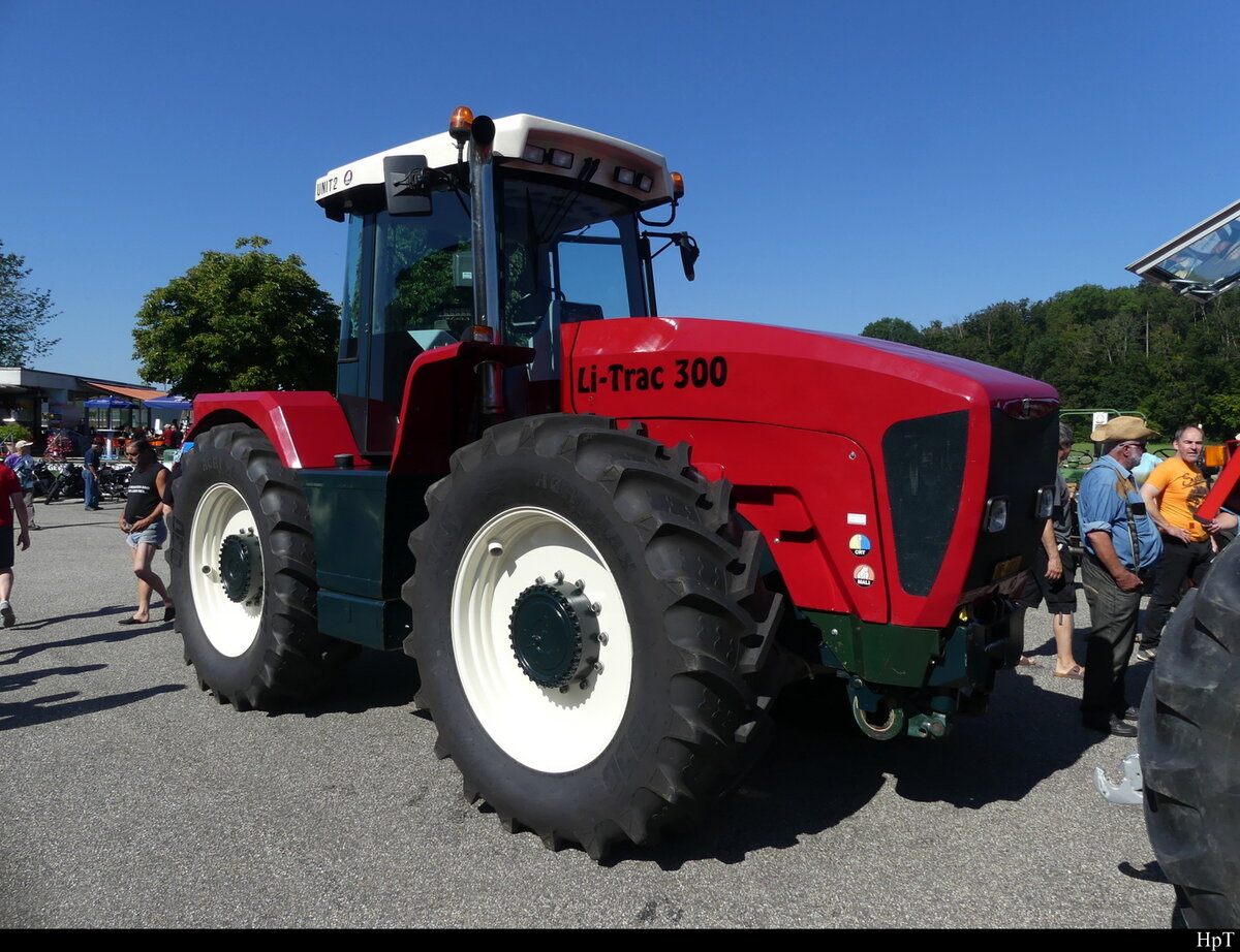 Mali Li-Trac 300 / MALI Spezialfahrzeug / Unit 2 / Traktor an einem Treff in Bleienbach am 31.07.2022