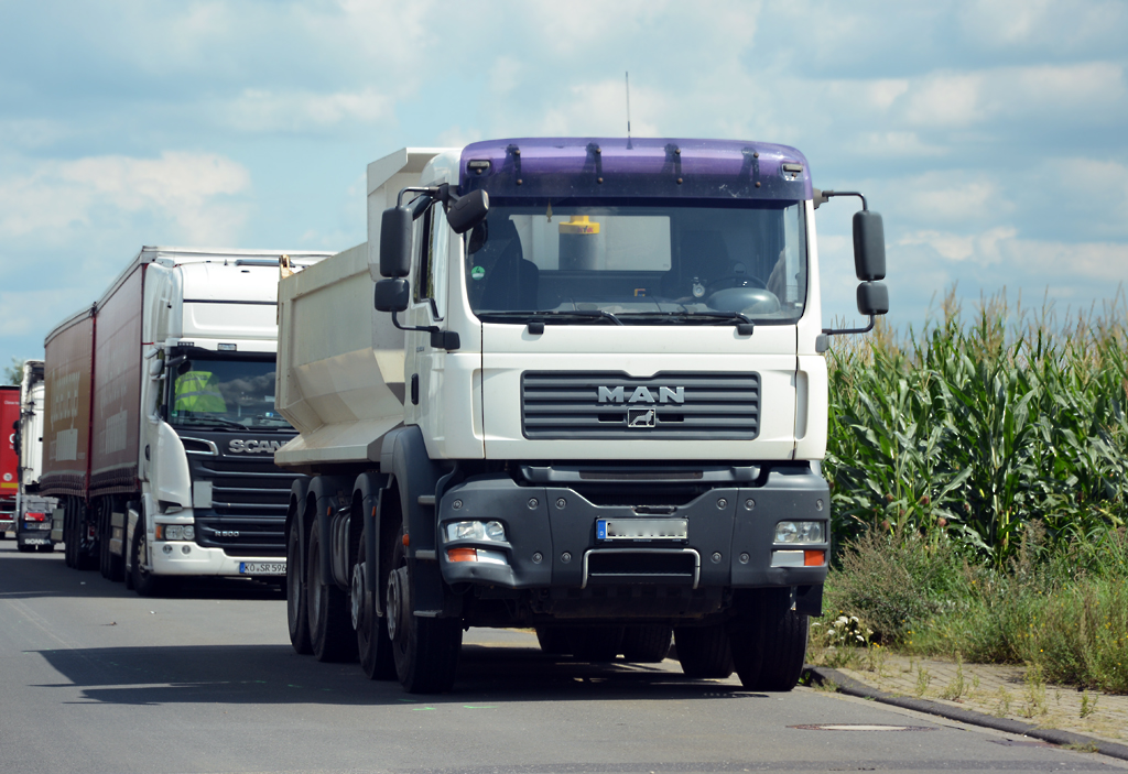 MAN 4-achs-Kipper in Euskirchen - 09.08.2014