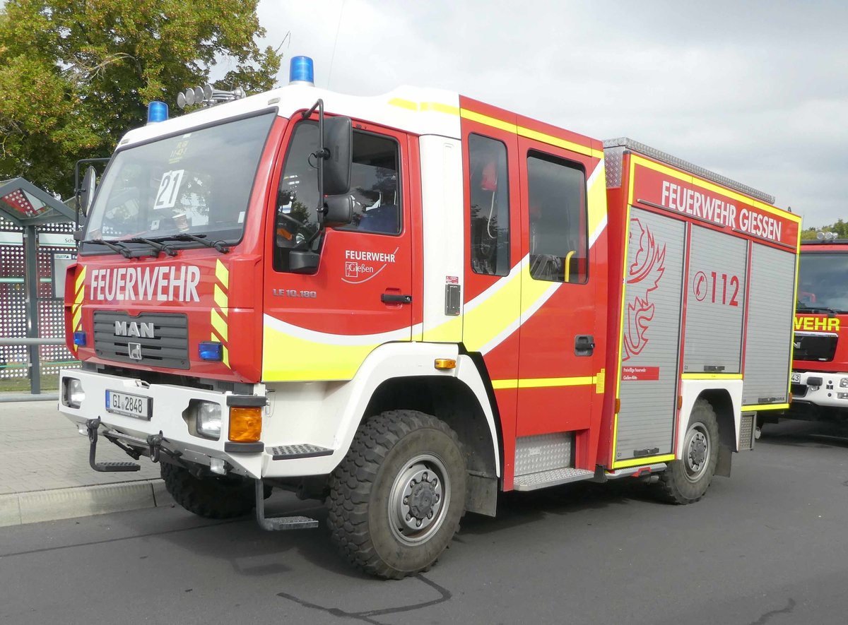 =MAN als Löschgruppenfahrzeug der Feuerwehr GIESSEN steht in Hünfeld anl. der Hessischen Feuerwehrleistungsübung 2019, 09-2019