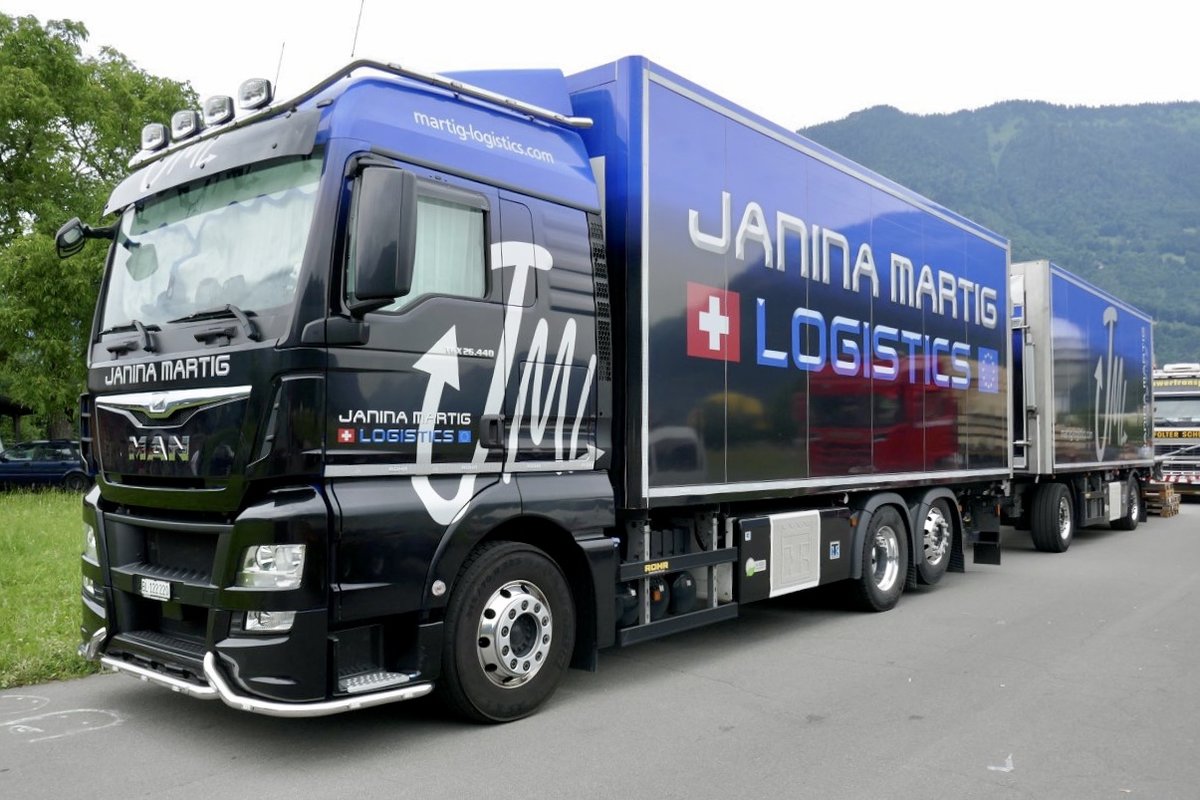 MAN Hängerzug von Janina Martig am 25.6.18 beim Trucker Festival Interlaken.