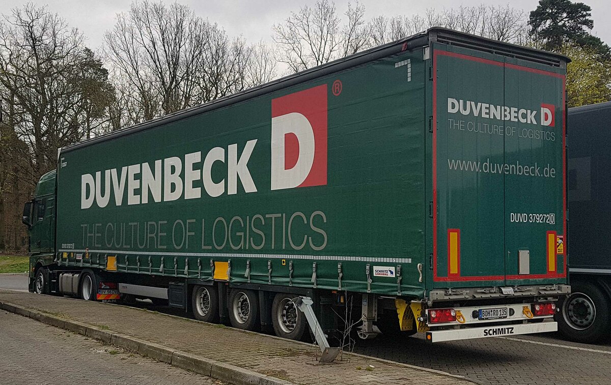 =MAN-Sattelzug der Spedition DUVENBECK rastet im April 2022 an der A 3