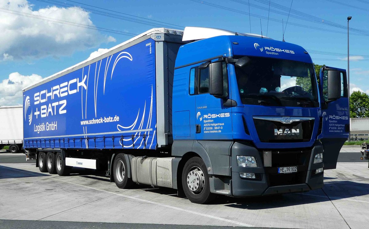 =MAN der Spedition RÖSKES rastet im Mai 2017 an der A 3