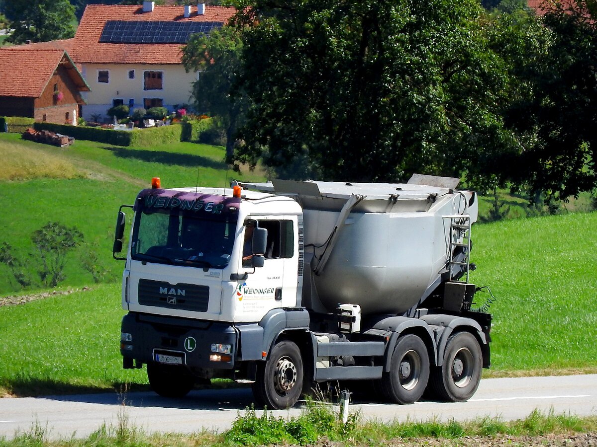 MAN TGA33.430 mit Asphaltbirne; 250903
