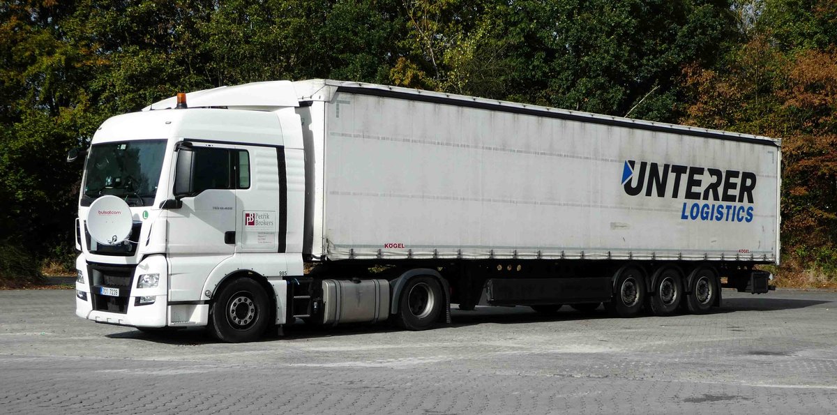 =MAN TGX 18.480 von  PetrikBrokers  rastet im September 2016 in Fulda-Nord