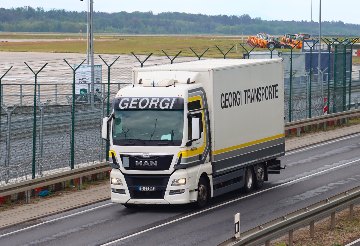 MAN TGX 26.440 LKW am 15.05.26 am Frankfurter Flughafen 