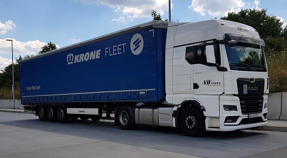 =MAN TGX-Sattelzug von VB-TRANS rastet im Juli 2022 an der A 9