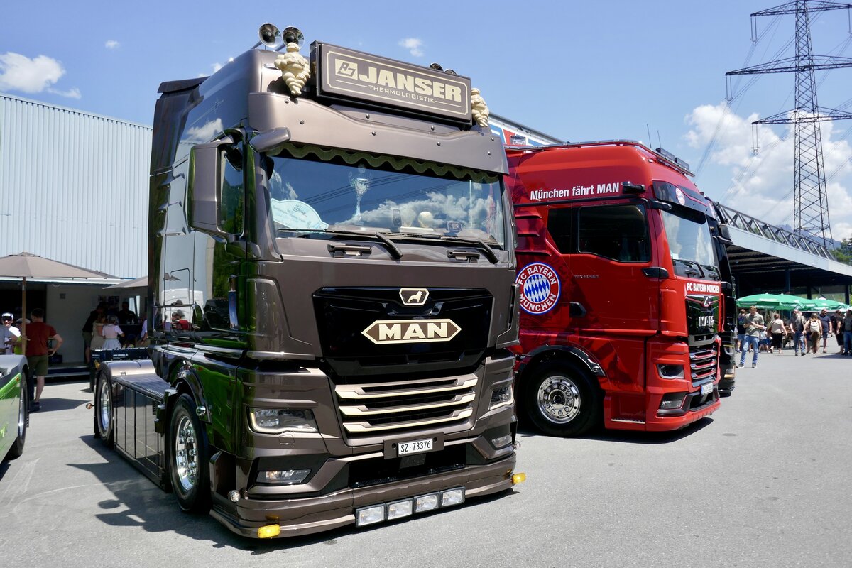 MAN Zugmaschine von Janser und ein MAN FC Bayern am 20.6.26 bei L�ndle Truckshow Bludesch.