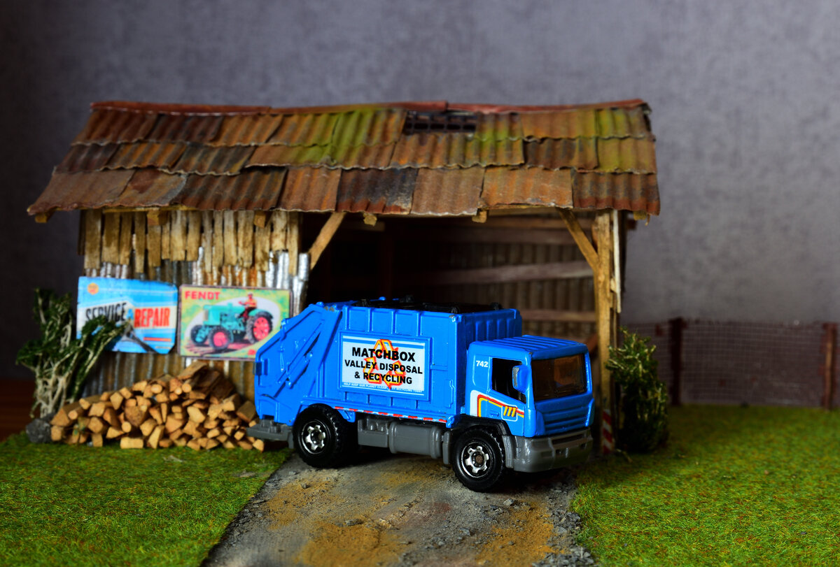 Matchbox Müllwagen 2008 (MB742),  Truck / Garbage King,  Valley Disposal & Recycling  Help keep our planet clean! 24.11.2023
