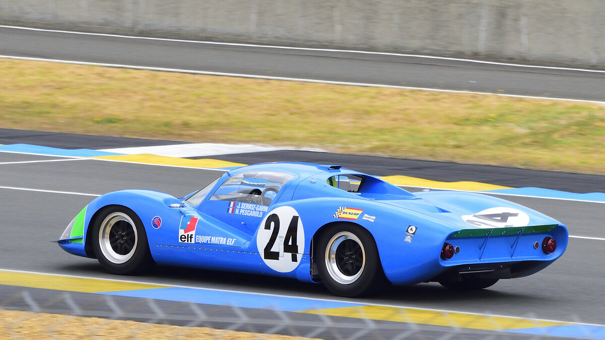 Matra MS630 Prototype von 1968 für Langstreckenrennen und Le Mans, befeuert mit einem Matra 3.0L V12 Motor, Ex Fahrer: Johnny Servoz-Gavin und Henri Pescarolo. Aufnahme auf der Zielgerade im Vorfeld der 91. 24h von Le Mans am 10.6.2023