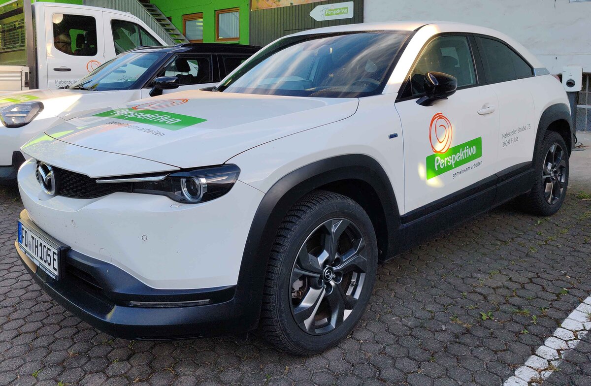 =Mazda MX 30 von PERSPEKTIVA, aufgenommen in Fulda im Mai 2026