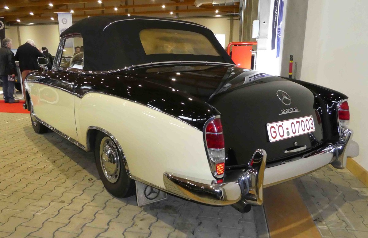 =MB 220 S Cabrio, Bj. 1958, steht zum Verkauf bei der Technorama Kassel im März 2019