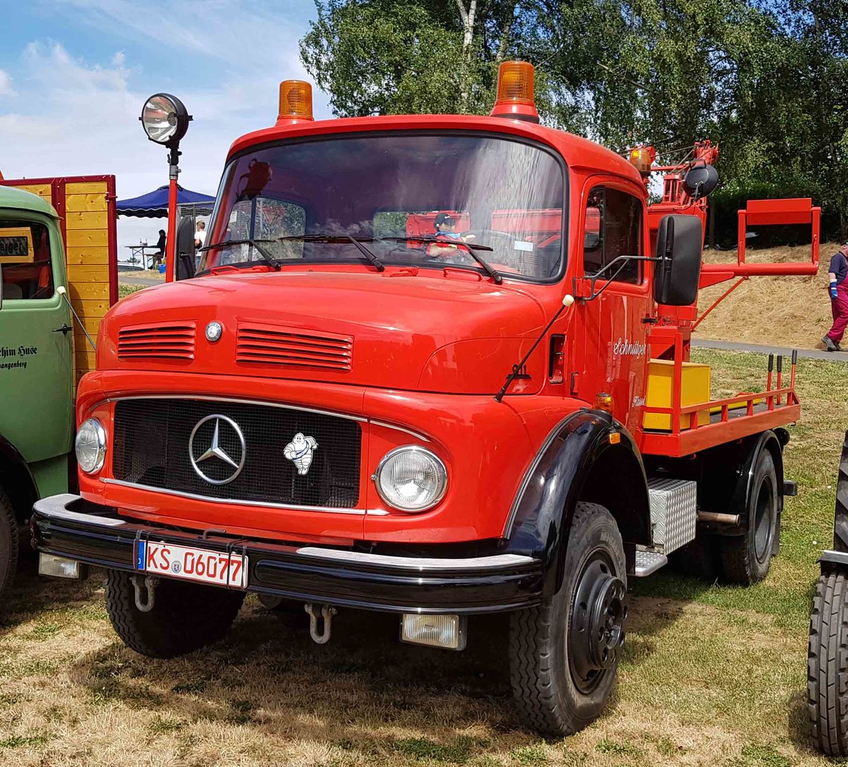 =MB 911, ausgestellt bei der Oldtimerveranstaltung in Gudensberg im Juni 2019