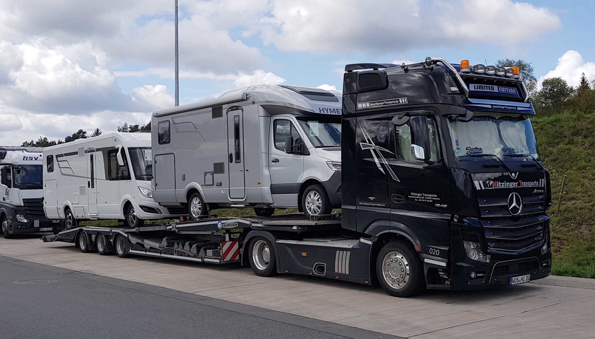 =MB Actros-Autotransporter beladen mit Wohnmobilen, Mai 2019
