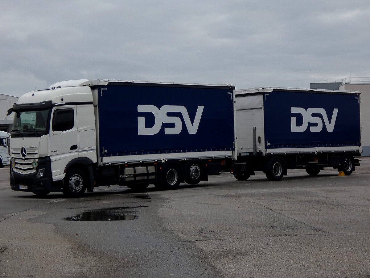MB, ACTROS-L 2548 von DSV anl�sslich der Feiertagsruhe; 261026