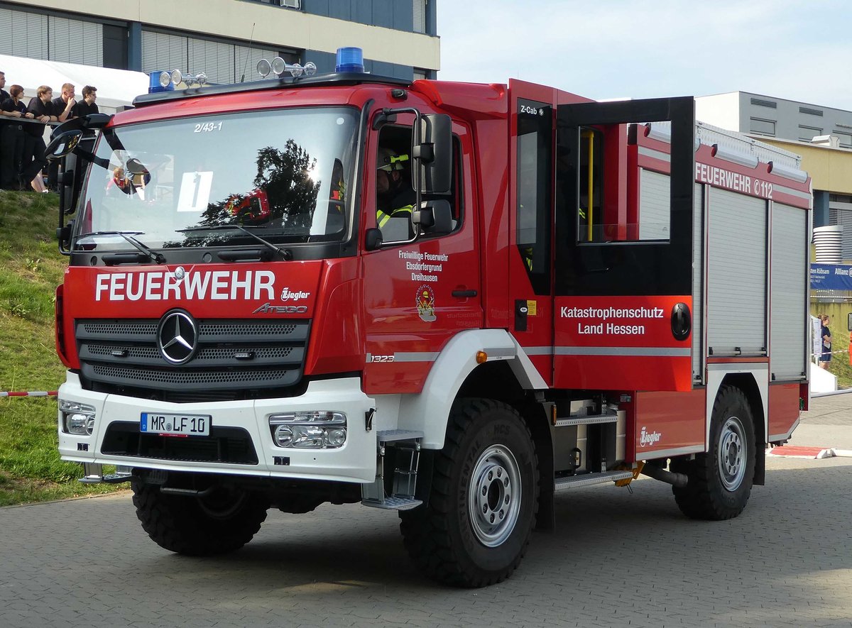 =MB Atego als LF 10 der Feuerwehr EBSDORFERGRUND - DREIHAUSEN steht bereit zum Wettkampfstart anl. der Hessischen Feuerwehrleistungsübung 2019 in Hünfeld, 09-2019