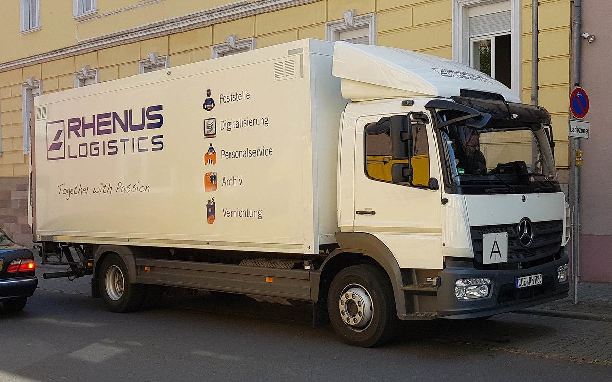 =MB der Firma RHENUS-Logistics unterwegs in Hünfeld im Juli 2020