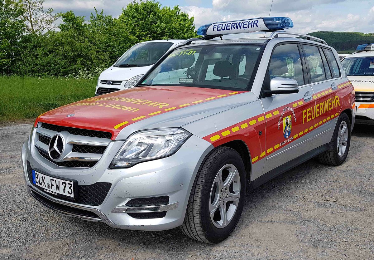 MB GLK als Kommandowagen der Feuerwehr LÜTZEN, gesehen auf dem Parkplatzgelände der RettMobil 2022 in Fulda, 05-2022