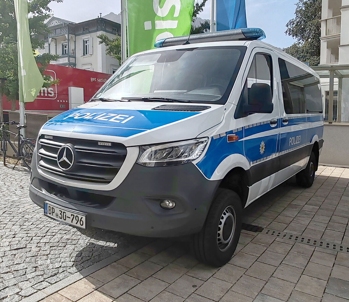 =MB Sprinter der Bundespolizei steht auf einem Parkplatz in Bad Reichenhall im August 2026