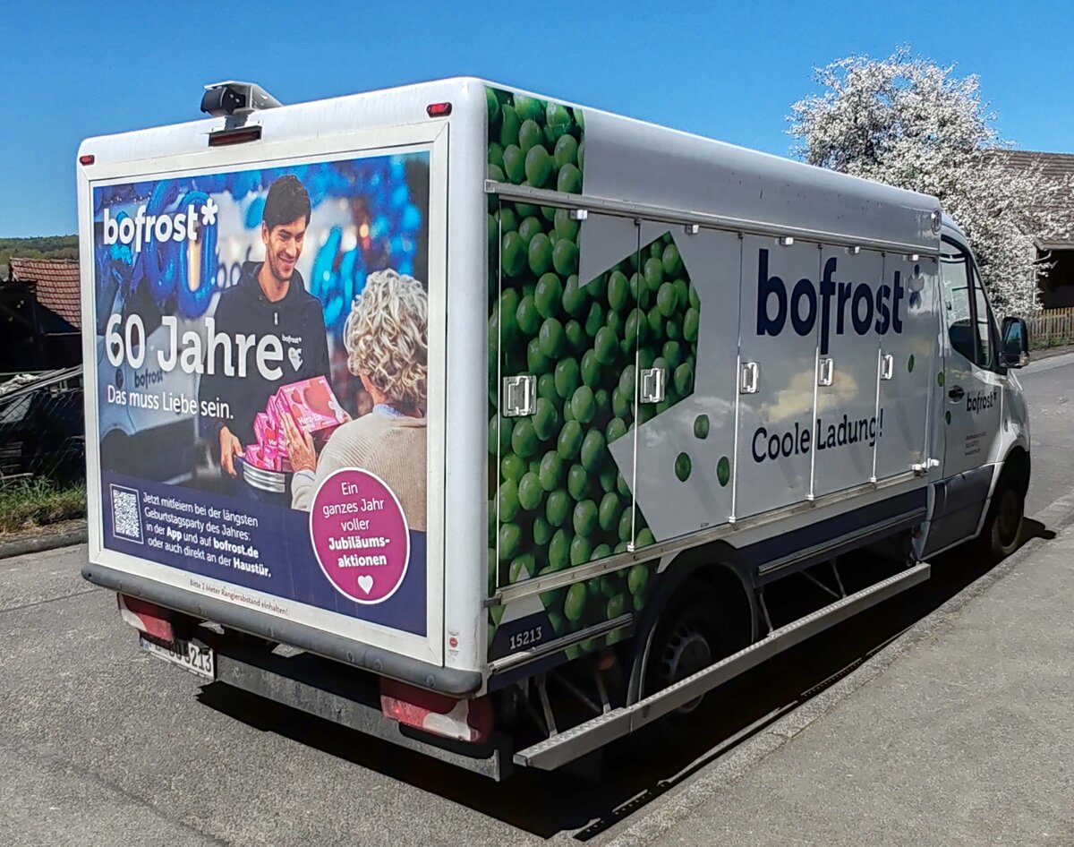 =MB Sprinter der Firma bofrost auf Kundentour im April 2026