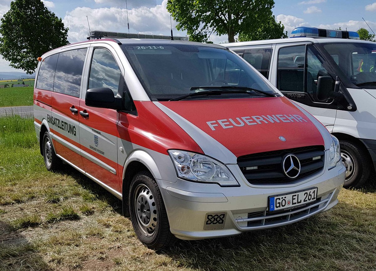 =MB Viano der Feuerwehr ROSDORF, abgestellt auf dem Parkplatz der RettMobil 2022 in Fulda